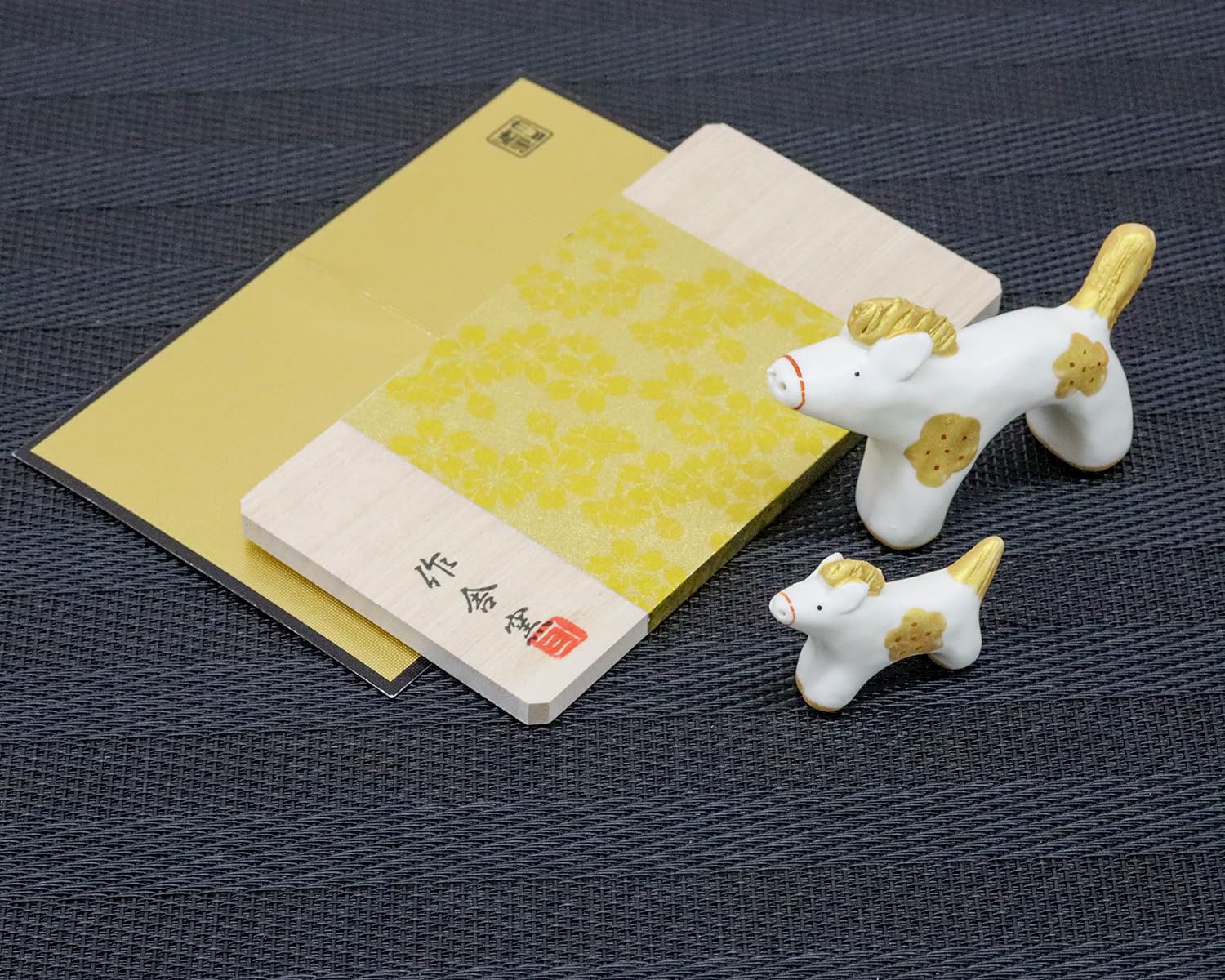 Amazon.co.jp: クラフトマンハウス 2026年(令和8年) 干支 午年 馬 午